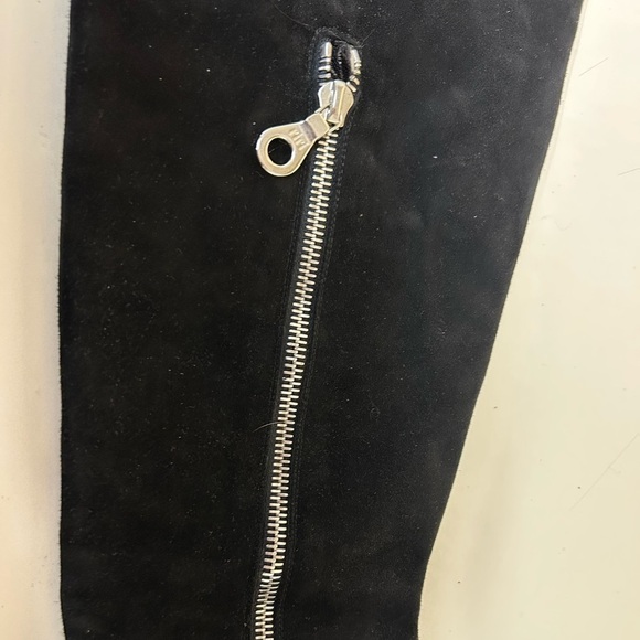 Marc Jacob’s Thigh High Boot - Picture 5 of 9